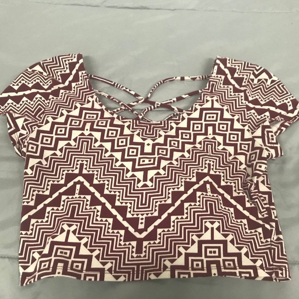 Crop trop (tribal | aztec print)